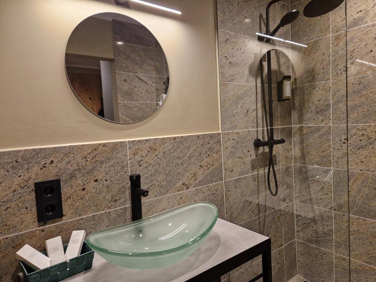 Hotel Wehra Wehr  Zewnętrze zdjęcie